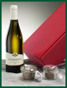 Geschenkidee mit Wein und feinen Gewürzen in einem 2er Präsentkarton