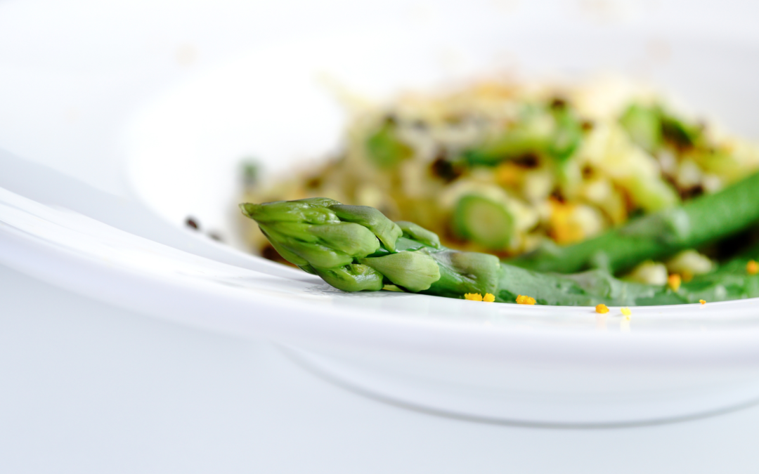 Spargelrisotto grün–weiß à Felix Waßmer